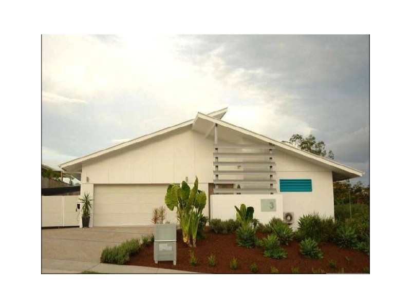 3 Salvado Drive, Pacific Pines QLD 4211