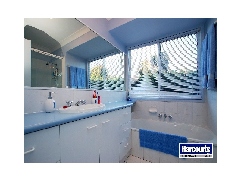 11 Glendale Place, Helensvale QLD 4212