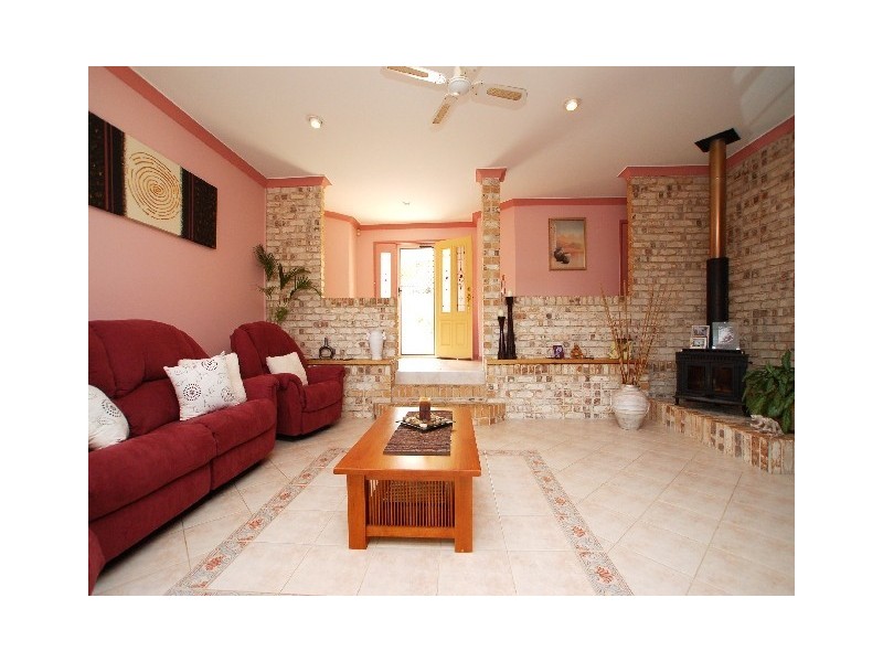 31 Edgeworth Place, Helensvale QLD 4212