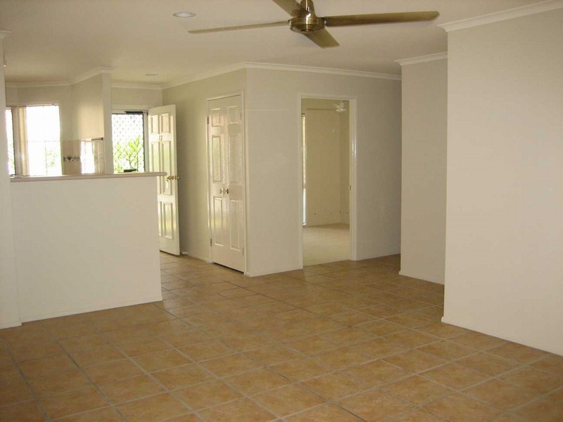 17/27 Rain Tree Glen, Coombabah QLD 4216
