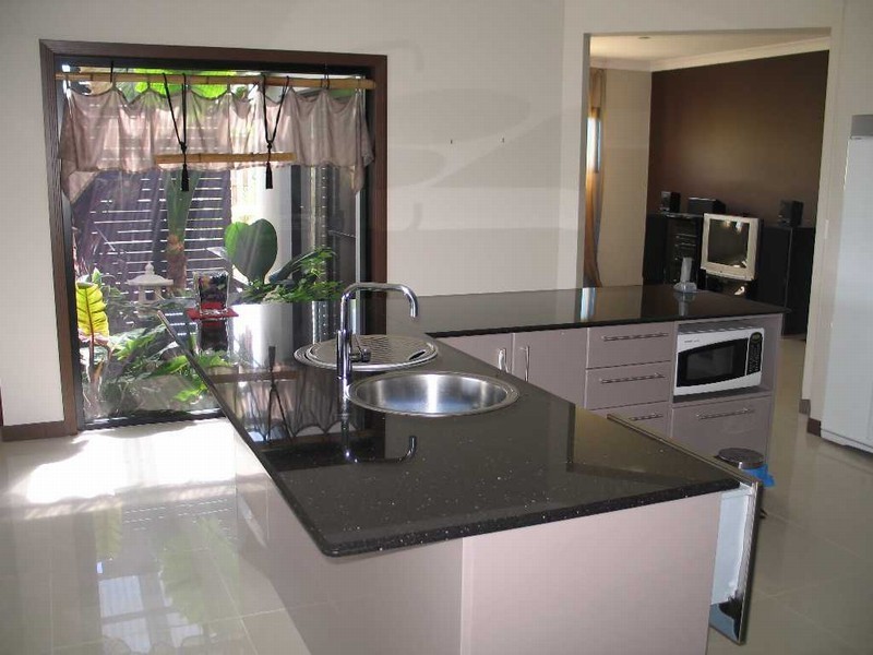 26 Salvado Drive, Pacific Pines QLD 4211