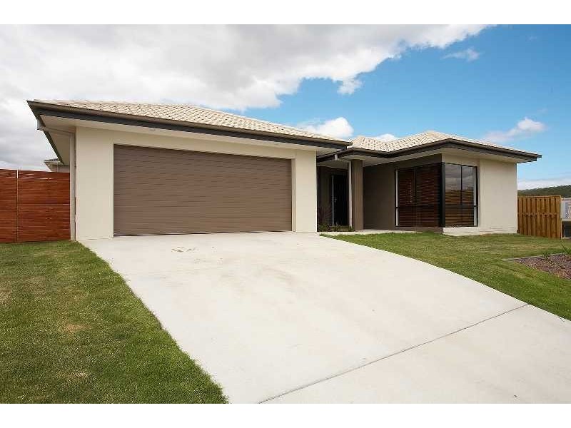 2 Willunga St, Pacific Pines QLD 4211