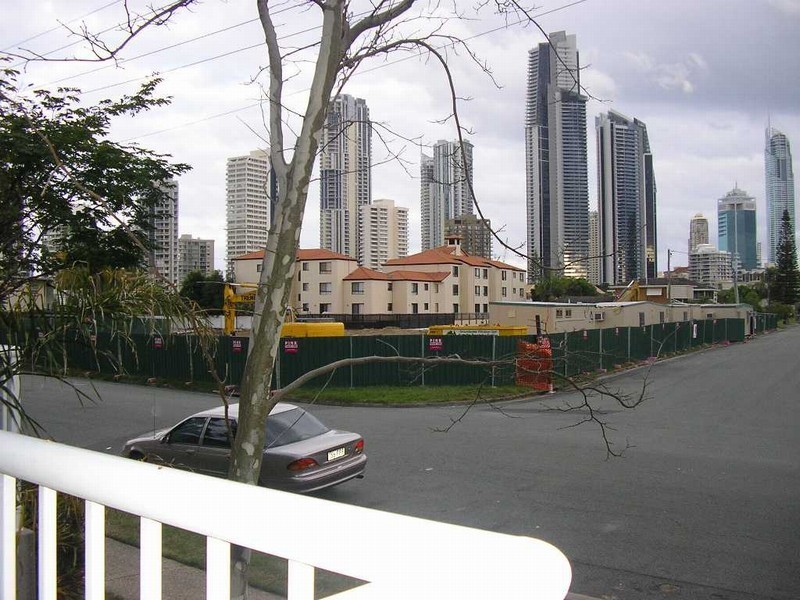 10/7 Illawong St, Surfers Paradise QLD 4217