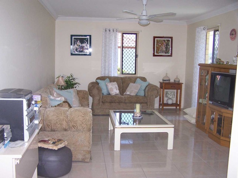 104c Michigan Drive, Oxenford QLD 4210