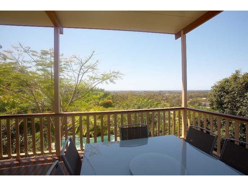 7 Highvale Drive, Helensvale QLD 4212