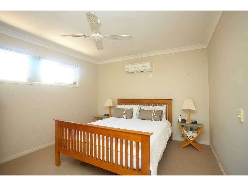 7 Highvale Drive, Helensvale QLD 4212