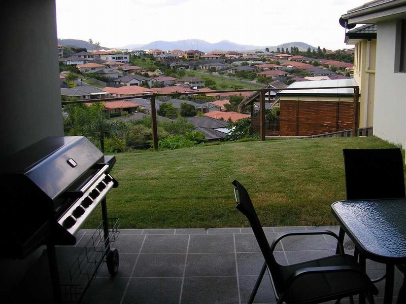 23 Hatutu Street, Pacific Pines QLD 4211