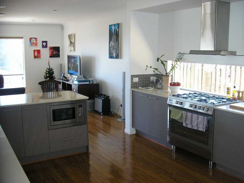 18 Wunburra Circuit, Pacific Pines QLD 4211