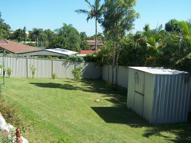 3 Berri Place, Helensvale QLD 4212