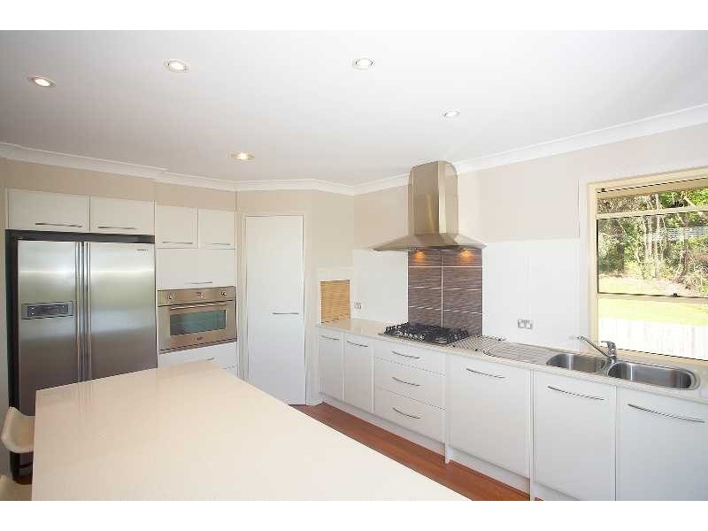 7 Highvale Drive, Helensvale QLD 4212