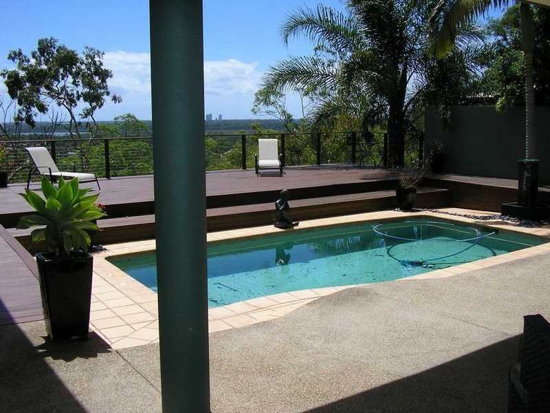 53 Highvale Drive, Helensvale QLD 4212