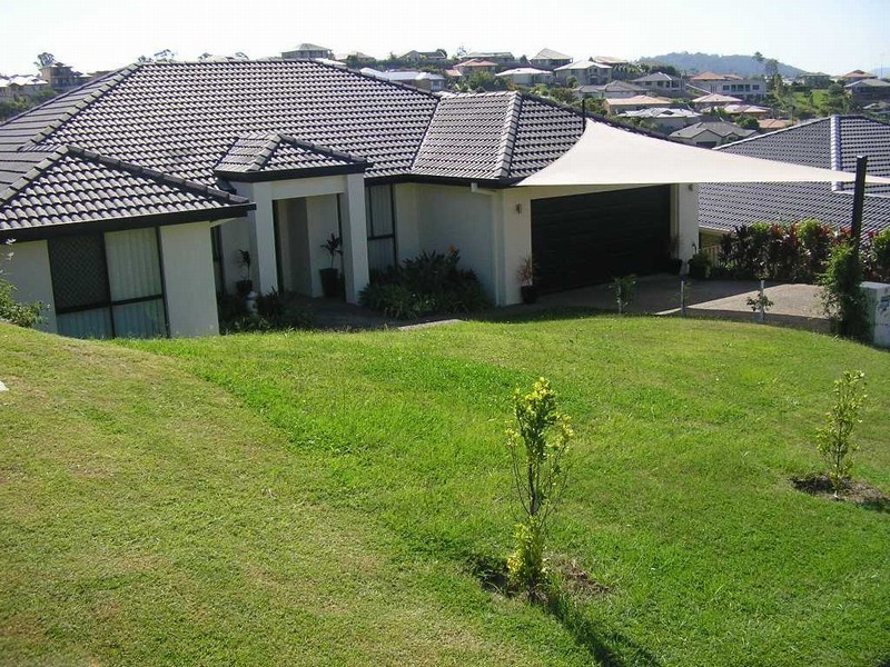 19 Hatutu Street, Pacific Pines QLD 4211