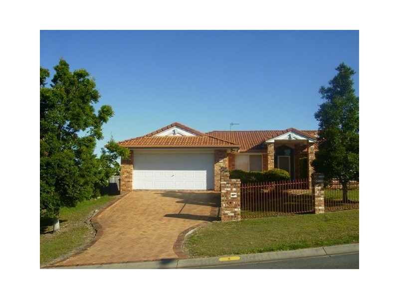 4 Suncrest Court, Parkwood QLD 4214