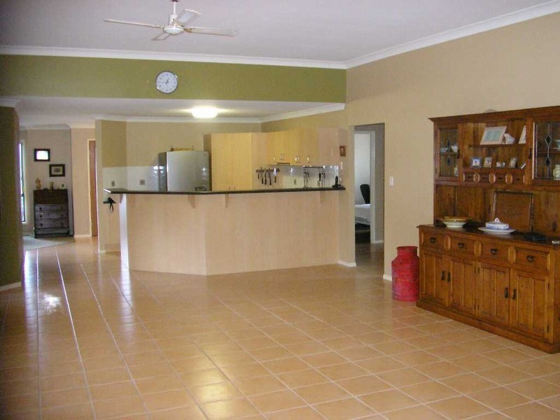 36 Galapagos Way, Pacific Pines QLD 4211