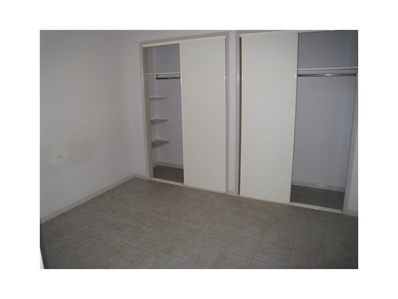 4 Darling Crescent, Molendinar QLD 4214