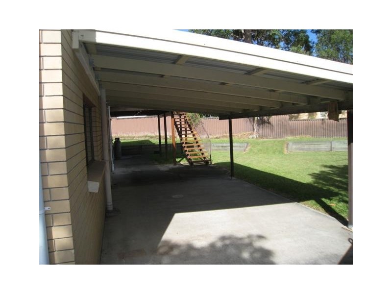 4 Darling Crescent, Molendinar QLD 4214