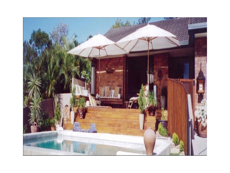 18 Atkins Place, Helensvale QLD 4212