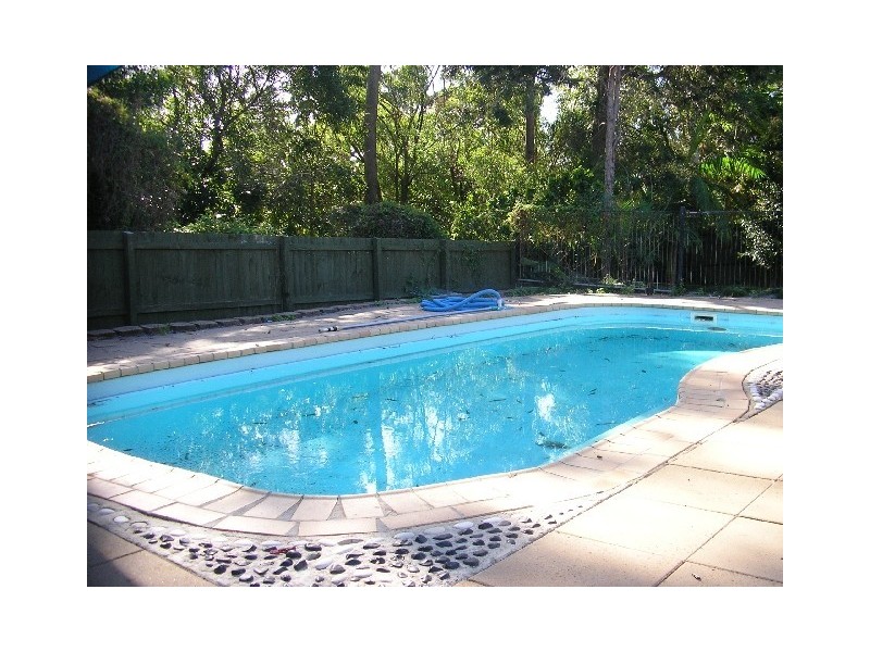 4 Lachlan Avenue, Molendinar QLD 4214