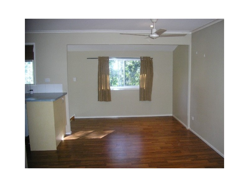 4 Lachlan Avenue, Molendinar QLD 4214