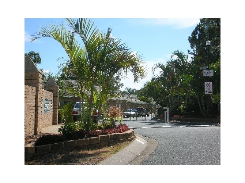 1030/6 Crestridge Crescent, Oxenford QLD 4210