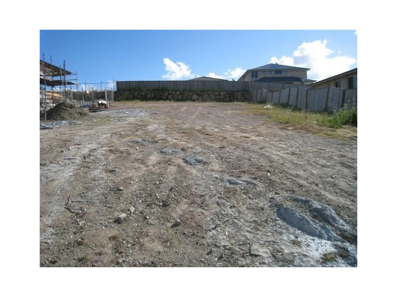 31 Laughlen Chase, Pacific Pines QLD 4211