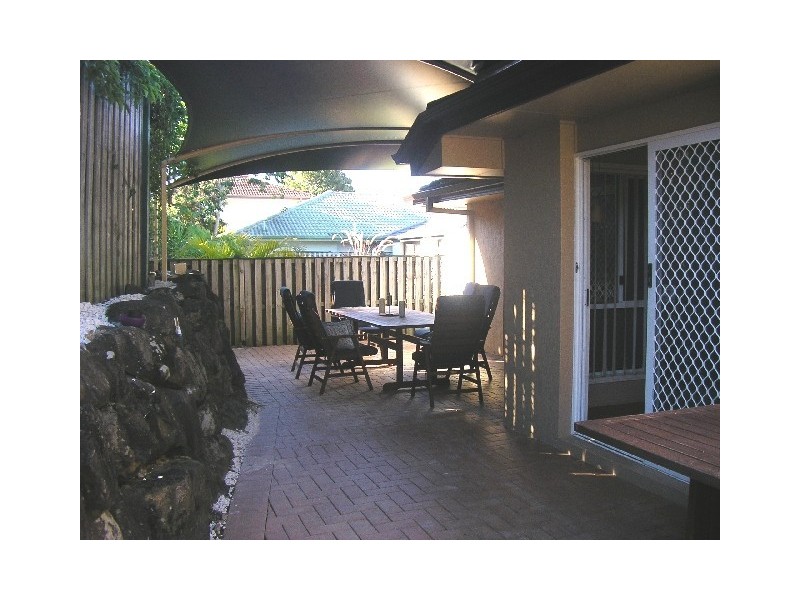 4 Royal Court, Ashmore QLD 4214