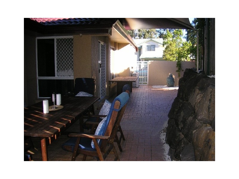 4 Royal Court, Ashmore QLD 4214