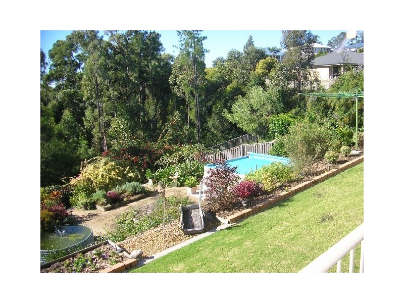 11 Huxley Court, Pacific Pines QLD 4211