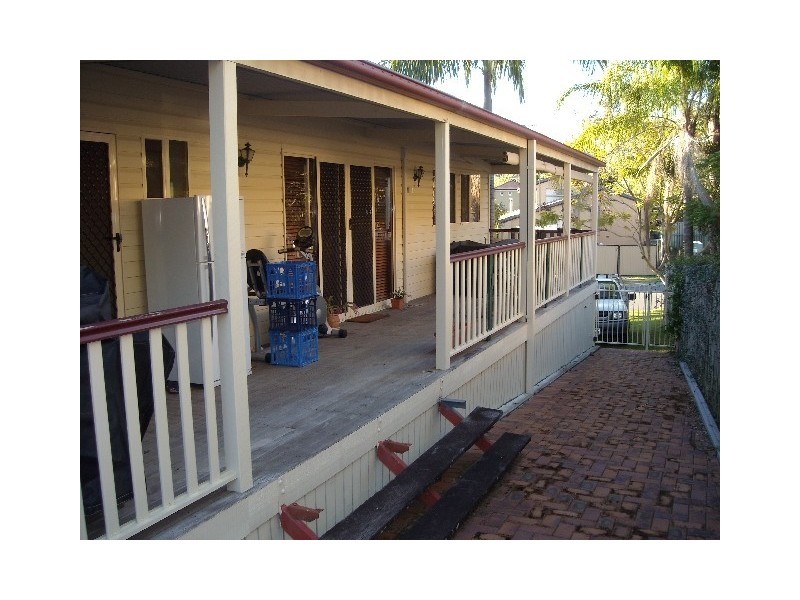 1 Nauru Place, Pacific Pines QLD 4211