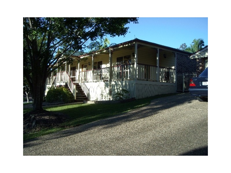 1 Nauru Place, Pacific Pines QLD 4211