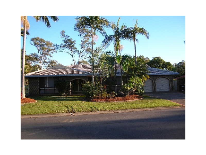 8 Morwell Court, Helensvale QLD 4212