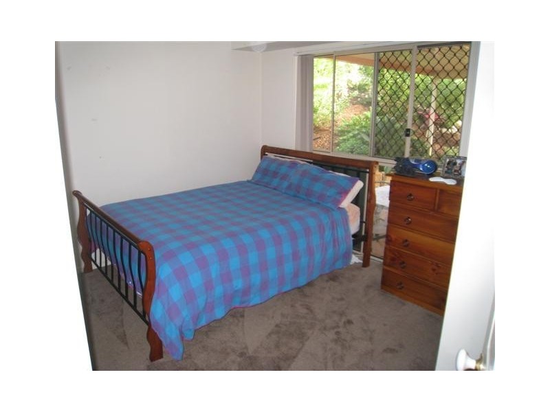 22 White Cap Close, Pacific Pines QLD 4211
