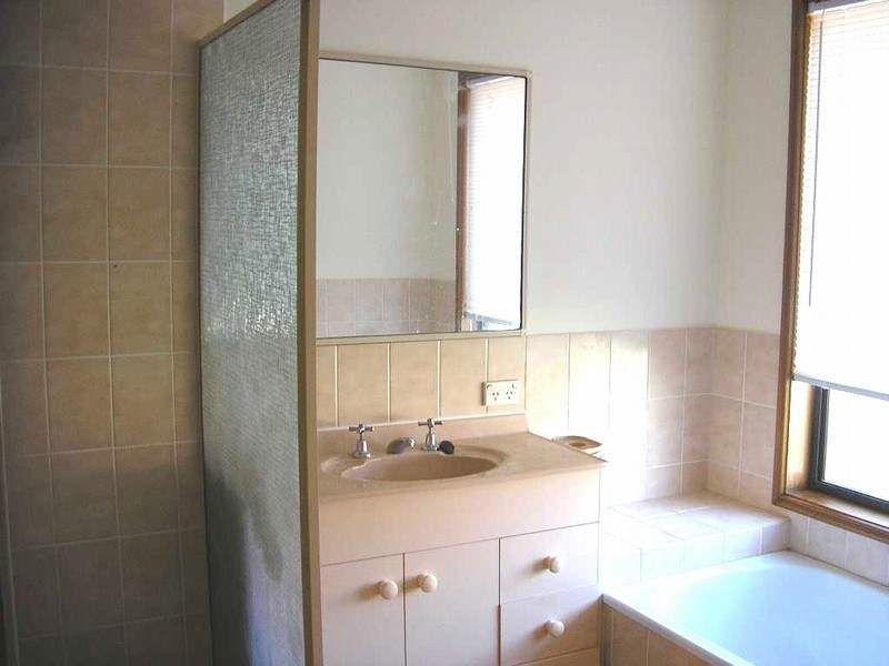 73 Discovery Drive, Helensvale QLD 4212