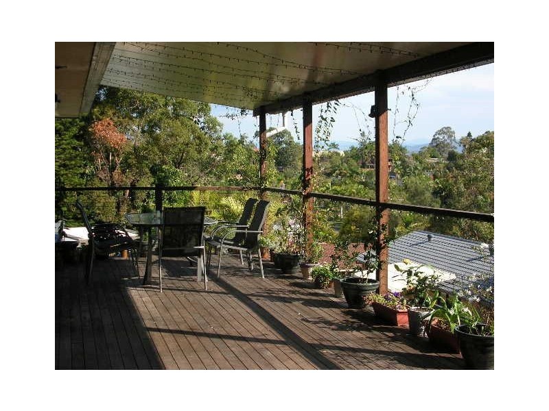 14 Kittani Crescent, Ashmore QLD 4214