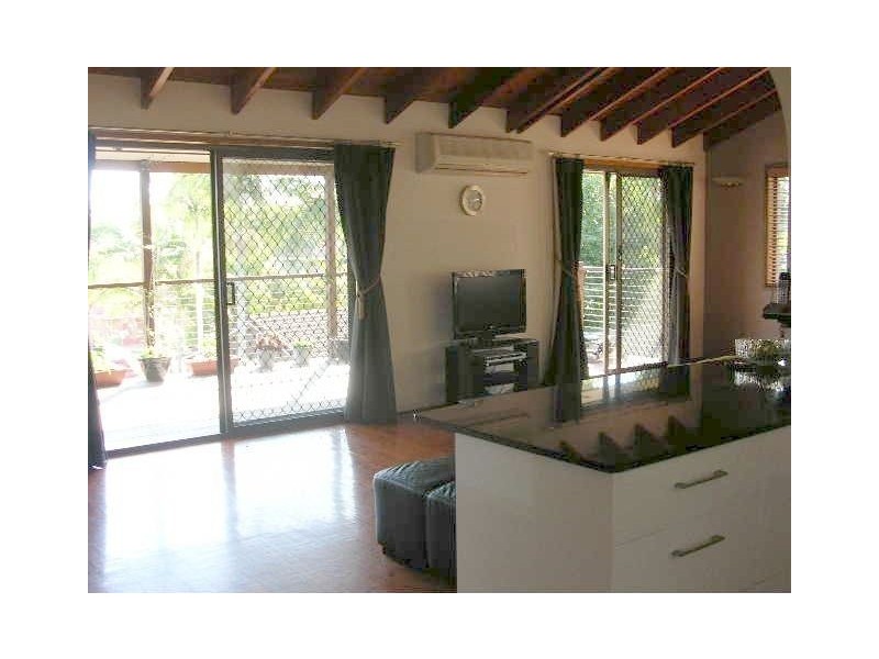 14 Kittani Crescent, Ashmore QLD 4214