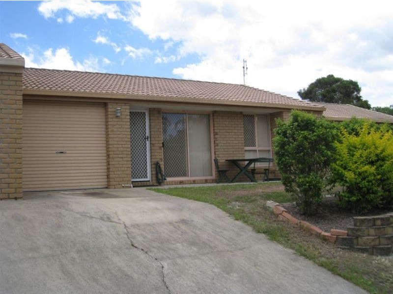 2/14 fonda Place, Oxenford QLD 4210