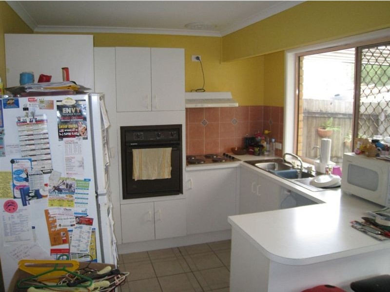 2/14 fonda Place, Oxenford QLD 4210