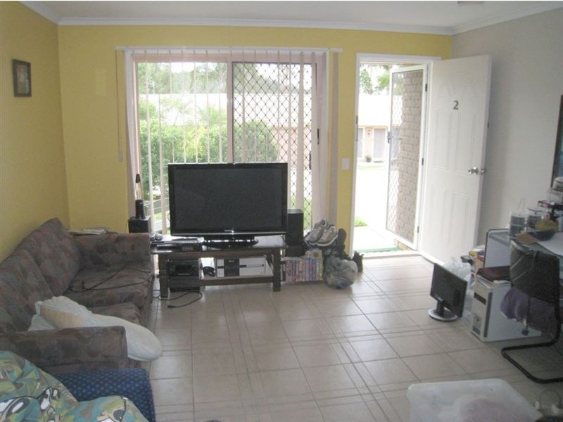 2/14 fonda Place, Oxenford QLD 4210