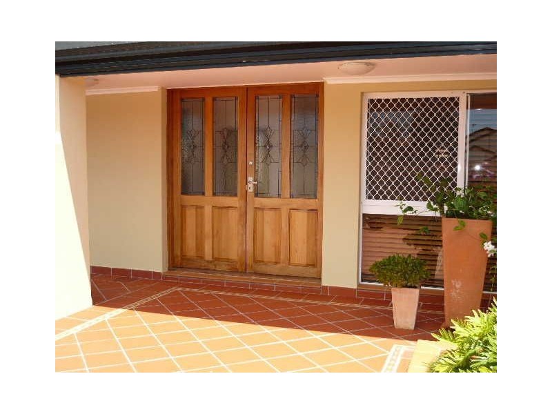 10 Batchworth Road, Molendinar QLD 4214