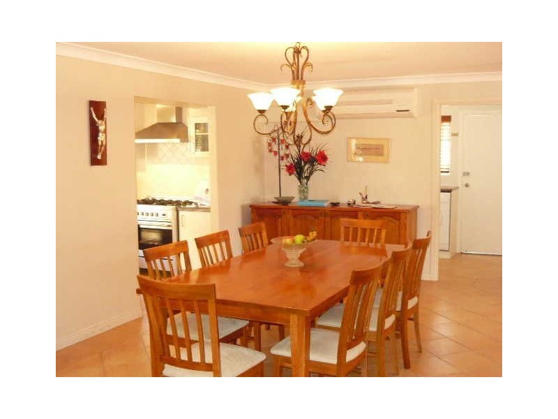 10 Batchworth Road, Molendinar QLD 4214