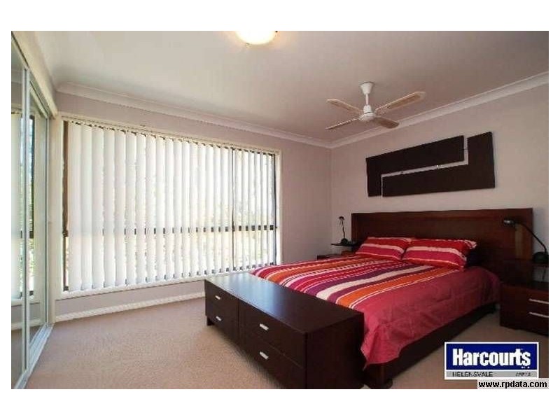 140 Discovery Drive, Helensvale QLD 4212