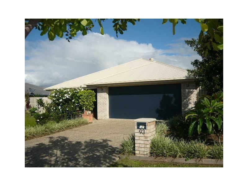 93 Santa Isobel Bvd, Pacific Pines QLD 4211