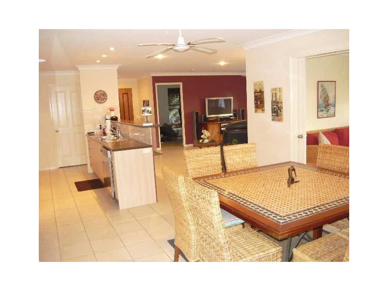 93 Santa Isobel Bvd, Pacific Pines QLD 4211