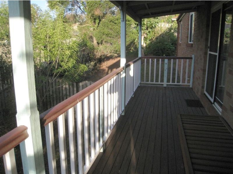 8 Pacific Pines Bvd, Pacific Pines QLD 4211