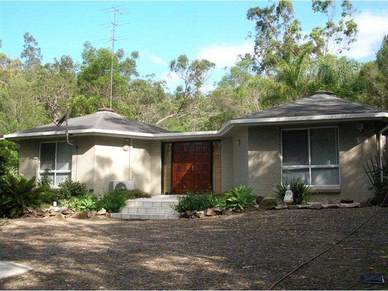 33 Strawberry Road, Mudgeeraba QLD 4213