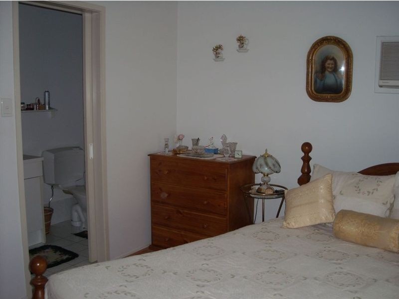 2 Pambula Court, Helensvale QLD 4212