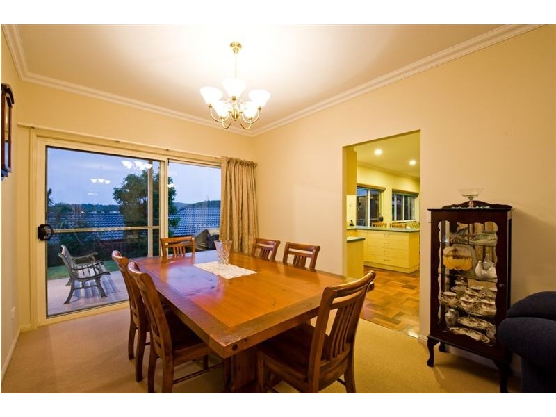 18 Penrhyn Street, Pacific Pines QLD 4211