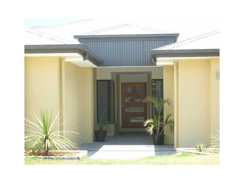 19 Peregrine Crescent, Coomera QLD 4209