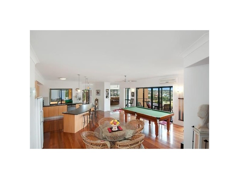 24 Yaldara Street, Pacific Pines QLD 4211