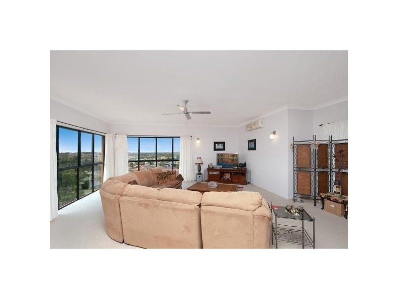 24 Yaldara Street, Pacific Pines QLD 4211